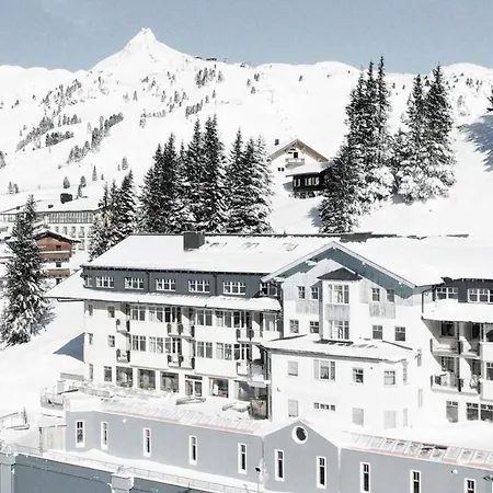 Hotel Heart Aurora