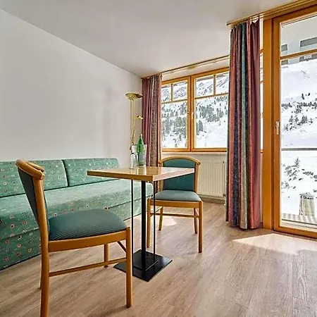 Hotel Heart Aurora