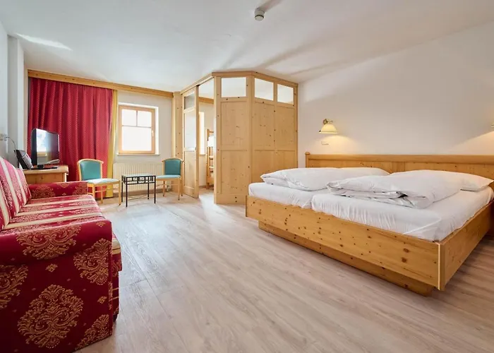 Heart Aurora Hotel 3*